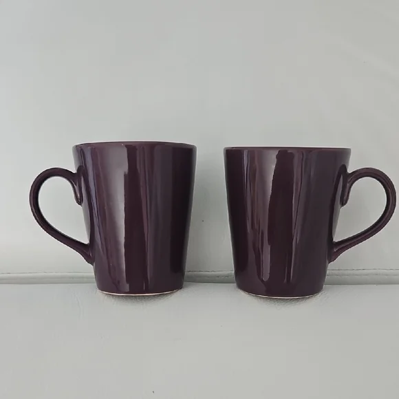 Pair Of Vintage Crate & Barrel Elegant Purple Ceramic Mugs Collection Max PLUM