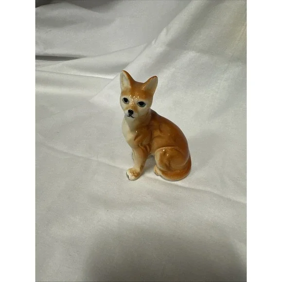 Vintage Golden Kitty Cat Porcelain Figurine Sitting‎ 3