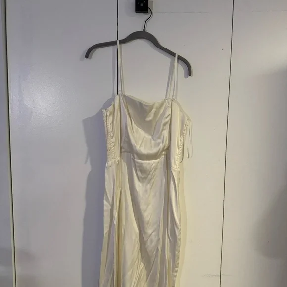 Abercrombie & Fitch White Long Dress Size Large
