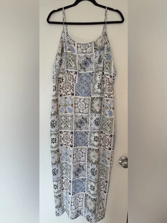Abercrombie & Fitch Blue, White & Olive Tile-Print Maxi Dress
