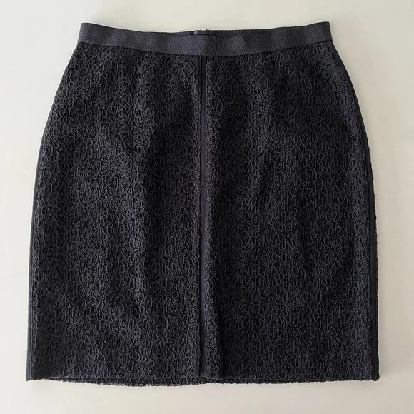 Ann Taylor black lace overlay lined midi pencil skirt 6 slimming sexy classy