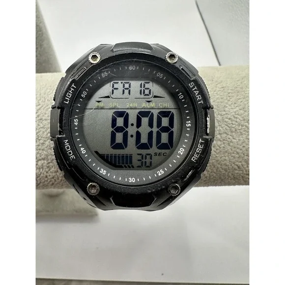 Brigadeon BTW1801 Men Watch Black Plastic 50m Light Date‎ Alarm Working Quartz X