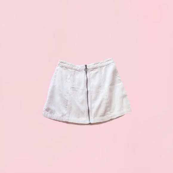 3 for $25 : forever 21 ⋆ off white corduroy skirt