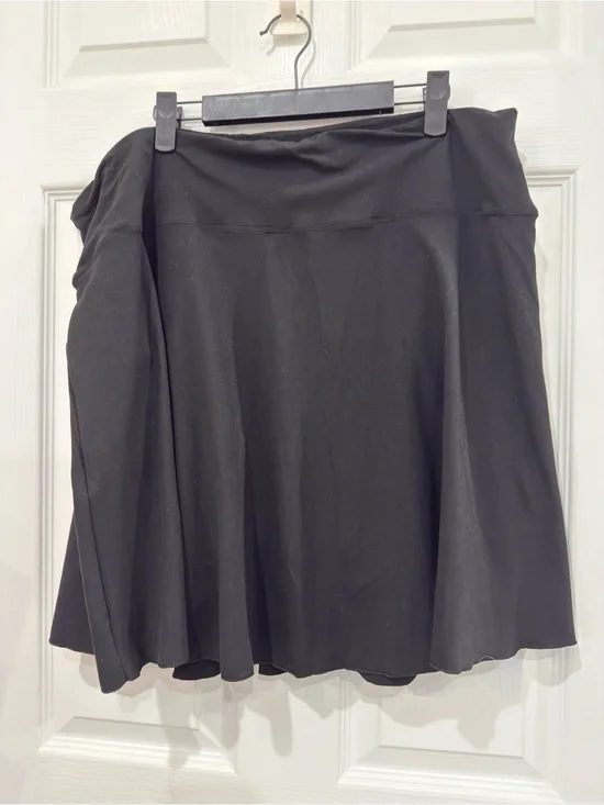 Black High-Waisted Circle Skirt/ Skort