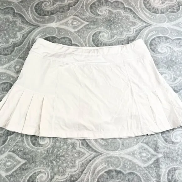 Athleta pleated white tennis skirt