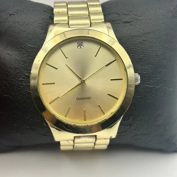 Diamond Gold-tone Stainless Steel Men’s Watch Working New Battery