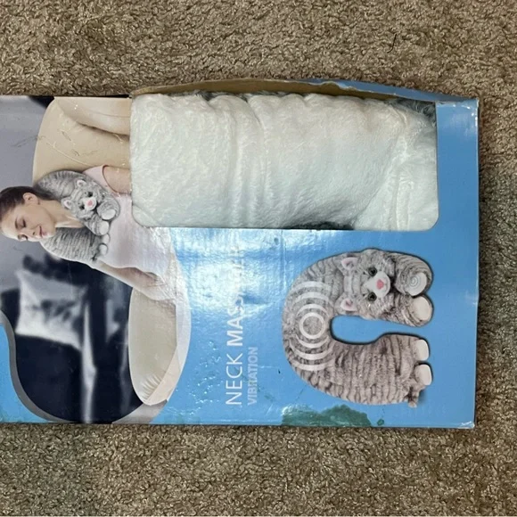 Cozy Cat Neck Massager - Gray