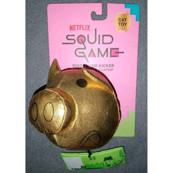 Squid Games Piggy Bank Kicker Cat Toy ***NEW***