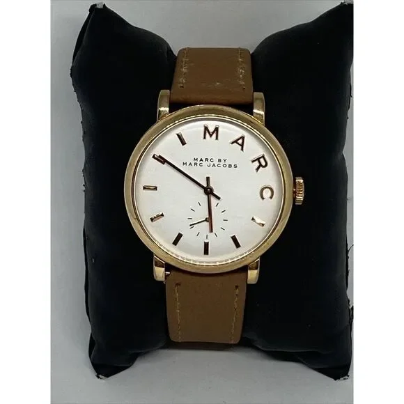 Marc By Marc Jacobs MBM3244 Womens Brown Leather Analog Dial Quartz Watch WFH103