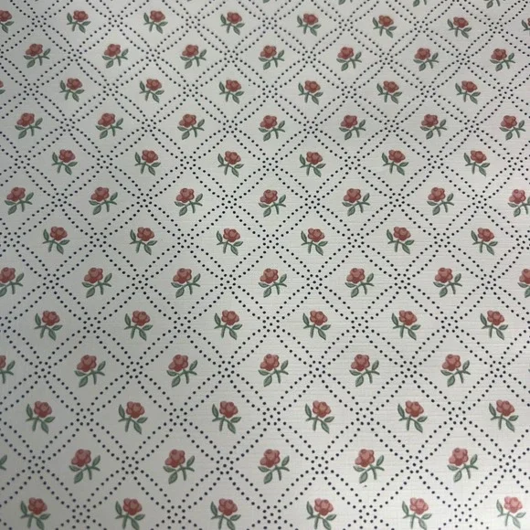 Vintage Floral Trellis Wallpaper Roll Red Rose Bud Dotted Diamond Cream 20.5in