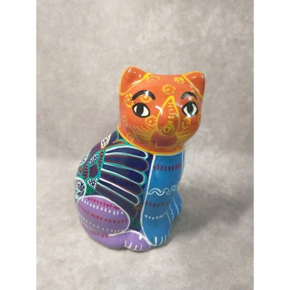 Talavera Cat Figurine Mexican Folk Art Hand Painted Redware 5.5 In Tall