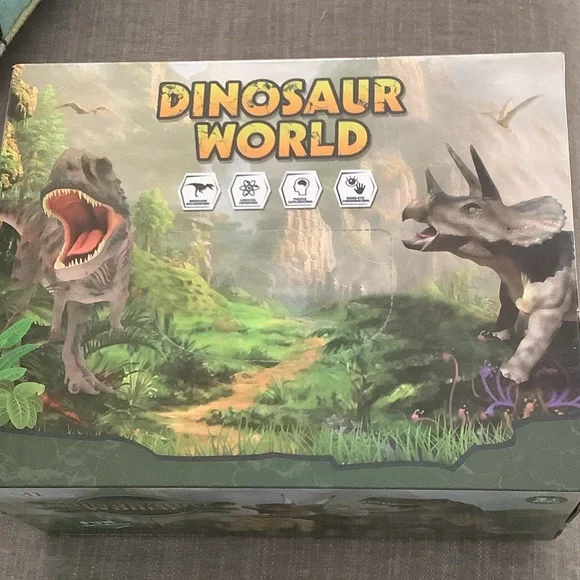 TEMI Dinosaur World Toy Figure w/ Activity Play Mat & Trees, Dinosaur Playset🇺🇸