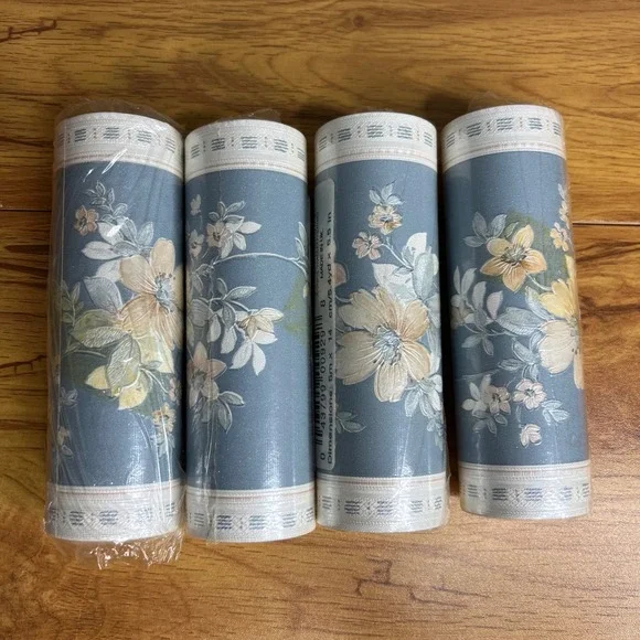 Vintage Floral Wall Border 4 Rolls @ 5.4 Yard x 5.5
