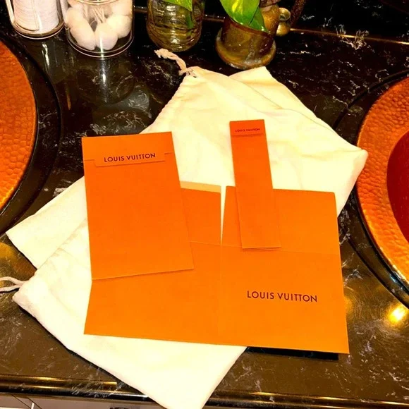 3 piece Louis Vuitton gift bag set and plain white dust bag