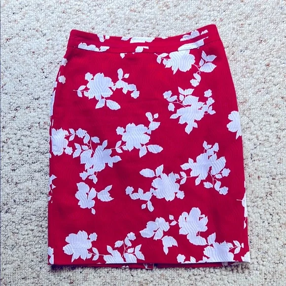 Talbots Size 8 Red White Rose Women’s Pencil Skirt