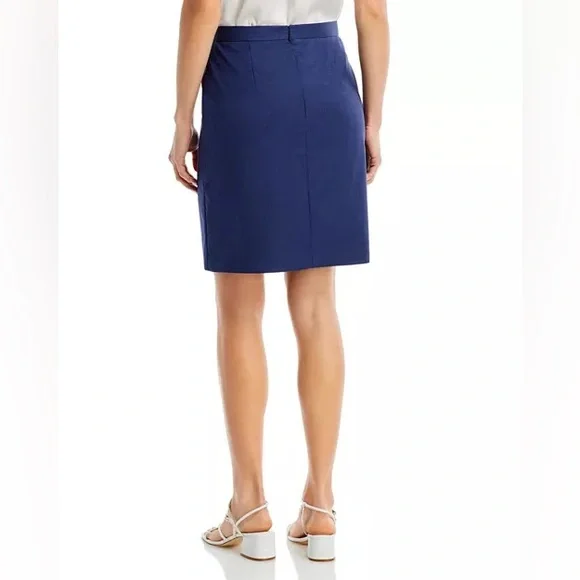 Boss Hugo Boss Vilina1 pencil skirt, size 6. An elegant skirt made from
