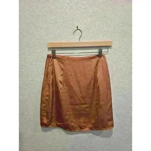 Lelis Bronze orange satin silk skirt. Sz Small