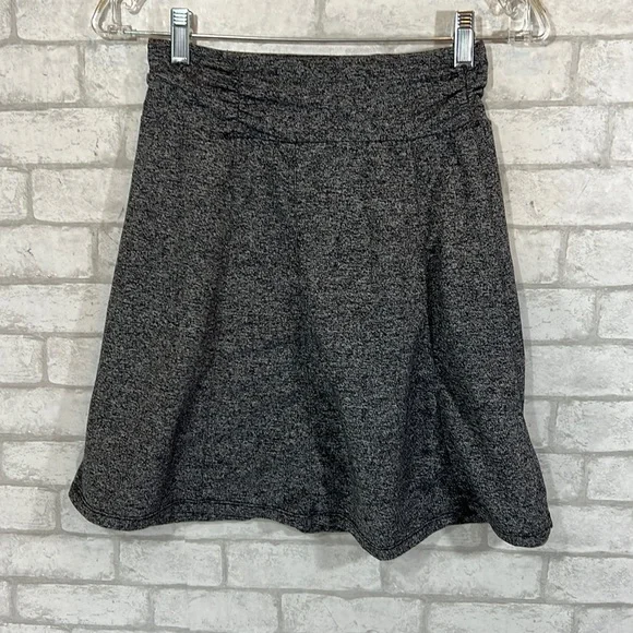 Athleta heather gray bodega stretch pull-on skirt size XXS