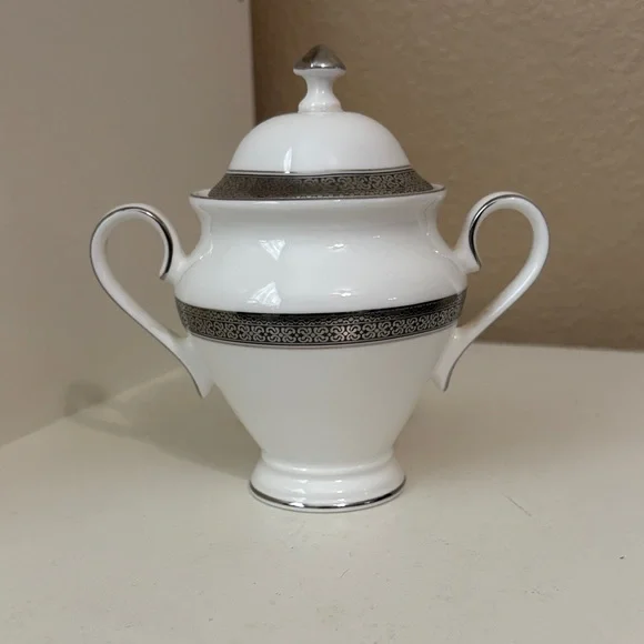 Vintage | Rare | Waterford NewGrange Platinum Sugar Bowl | Rare