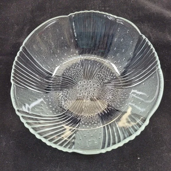 Libbey Glass Bowl Clear Vintage Textured Floral Petal Scalloped Ribbed 6.5 Inch