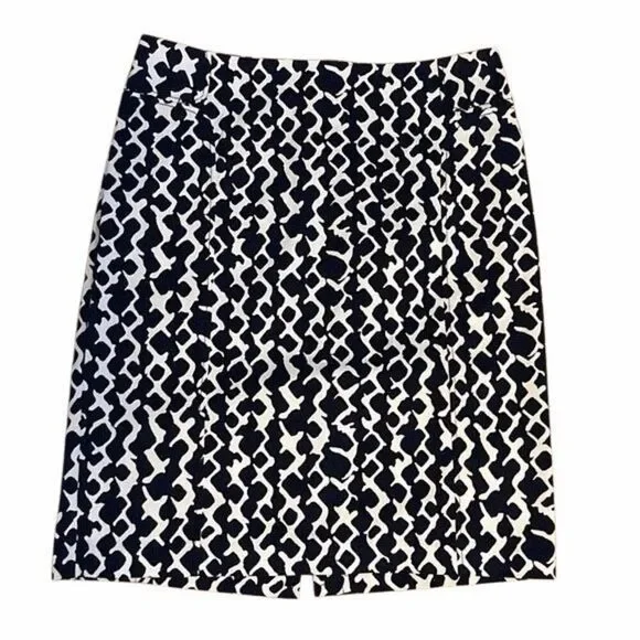 New York & Company Black and White Patterned Skirt- size 4