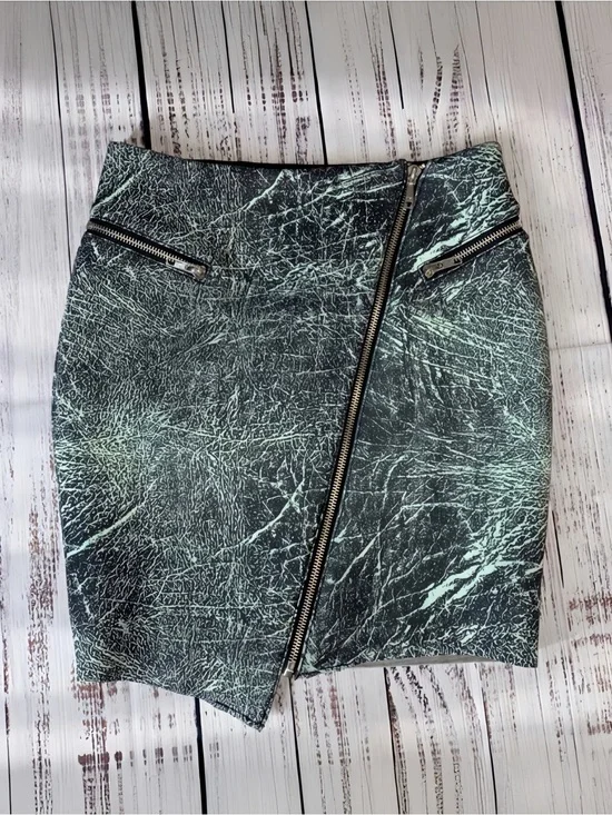 NWT GUESS Asymmetrical Mini Skirt