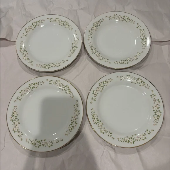 Ekco Vintage China Bread Plates Set of 4 - ‘Spring Meadow’ Pattern