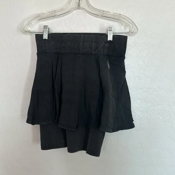 Free people movement size Small black women's skort skirt active athletic‎ goth