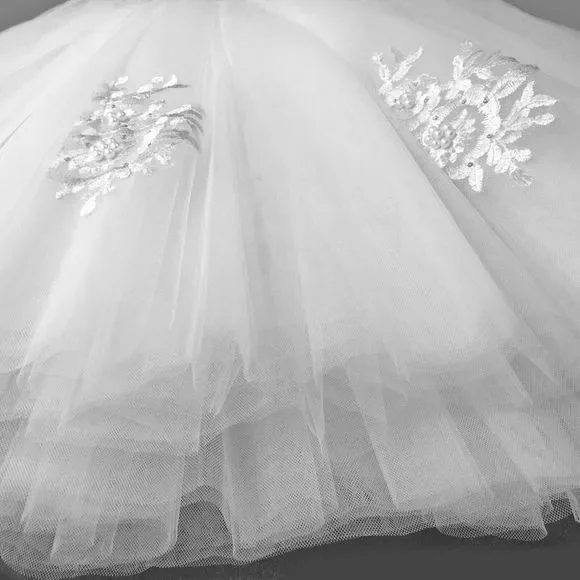 White Bridal Tulle Tutu Skirt Knee Length Lace Appliqués Pearls Beads OS