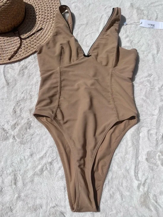 Frankie’s Bikinis Lila Ribbed One Piece In Suntanned Size Large