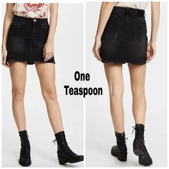 5$25 One teaspoon 2020 y2k style mini denim skirt black wash size 22 / XXS
