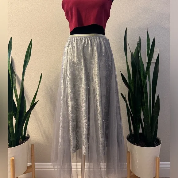 ANTHROPOLOGIE RAGA SKIRT 1X GRAY TULLE LAYERED A-LINE VELVET MESH PEARL‎ PLUS