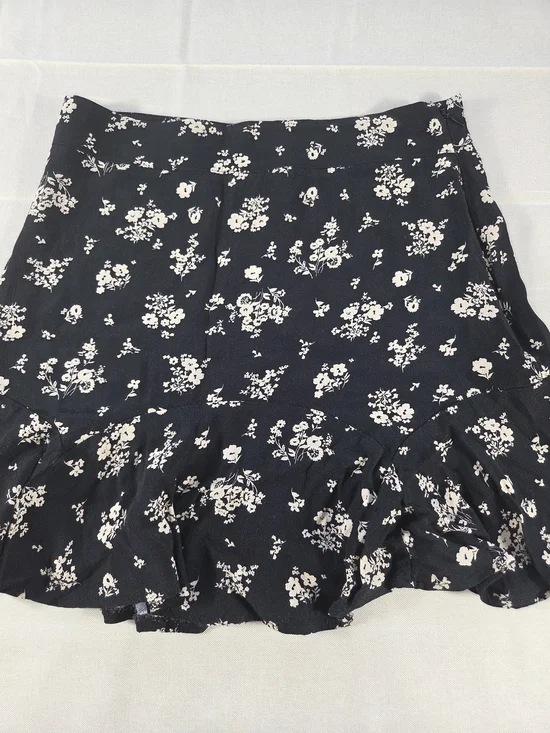 Free People Black Floral Ruffle Mini Skirt Size 4