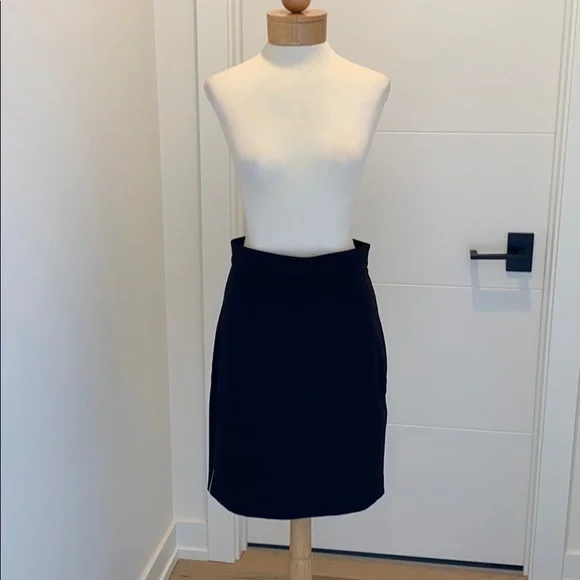 H&M Black Pencil Skirt with silver stripe Sz 8