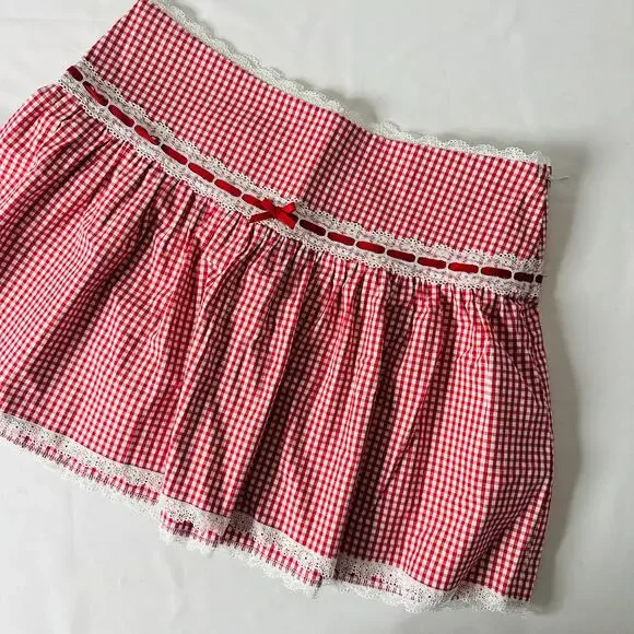NWOT Forever 21 Red & White Gingham Eyelet Lace & Ribbon Trim Mini Skirt Sz M