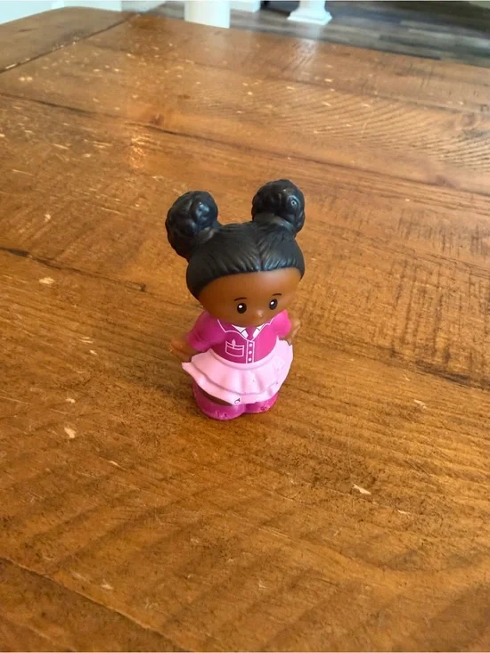 Fisher Price Little People Tessa pink dress as is