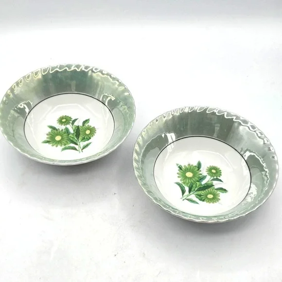 Set of 2 Luster Ware  Bowls Green Daisy Flowers Joemen Industries Japan VINTAGE