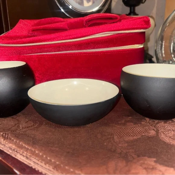 IKEA Black and White Bowl set