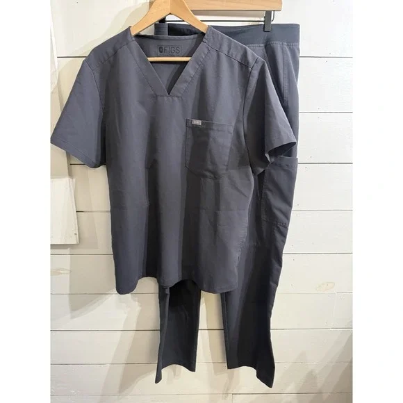 Figs Scrubs Dark GRAY 2 Piece Set: Men's‎ Shirt Size Large & Pants Size XL