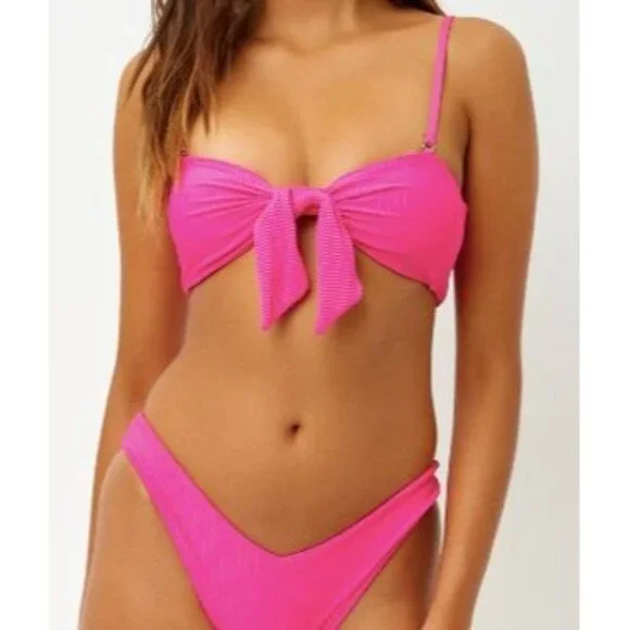 NWT Frankie's Bikinis Enzo Tie Front Bikini Top Heart Throb Pink-sz Small