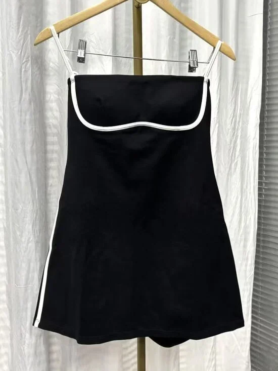 🖤 Alo Airbrush Streamlined Dress - Black and White Color Block Fitted Dress