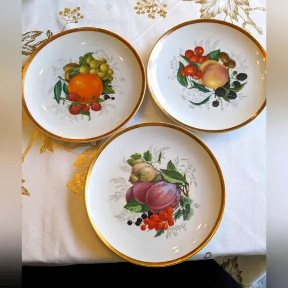 Winterling Schwarzenbach Bavaria Vtg Set of 3 Porcelain Salad Plates Fruit Gold