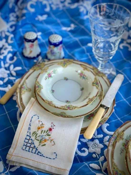 Cottagecore Vintage Romantic China Place Setting Floral Gold Rim Germany