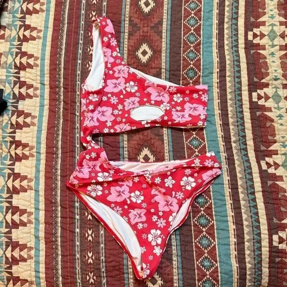 Frankie’s Bikinis cute cut out one piece size XS