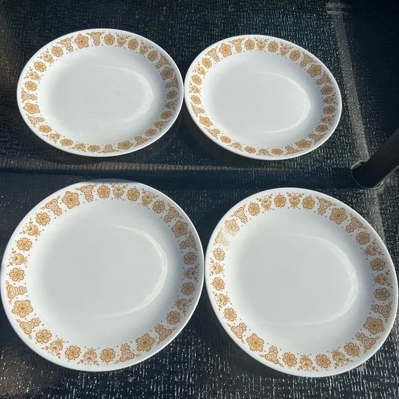 Vintage Corelle BUTTERFLY GOLD 10” Dinner Plates - Set of 4