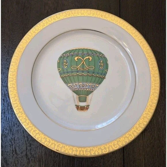 Vintage Elegant Royal Gallery Hot Air Balloon Plate, Royal Buffet, 8.5
