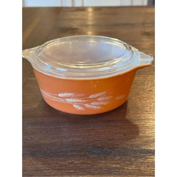 Vintage Autumn Harvest Wheat Pyrex Casserole Dish