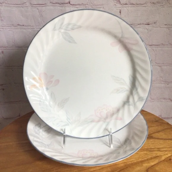 Corelle by Corning Pink Trio Dinner Plates - Set of 2
