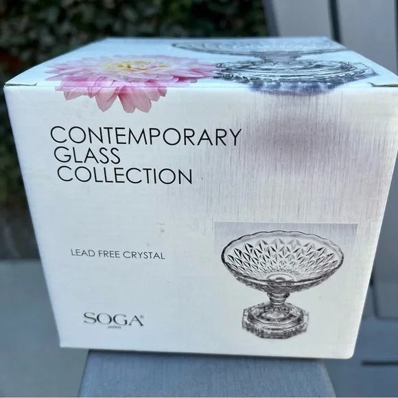 NIB Soga Contemporary Clear Glass Dahlia Footed Fruit & Candy Bowl Holiday Party