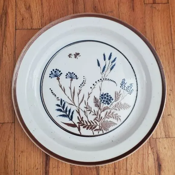 Berkeley House Mountain Meadow‎ Stoneware Dinner Plate Vintage MCM Botanical